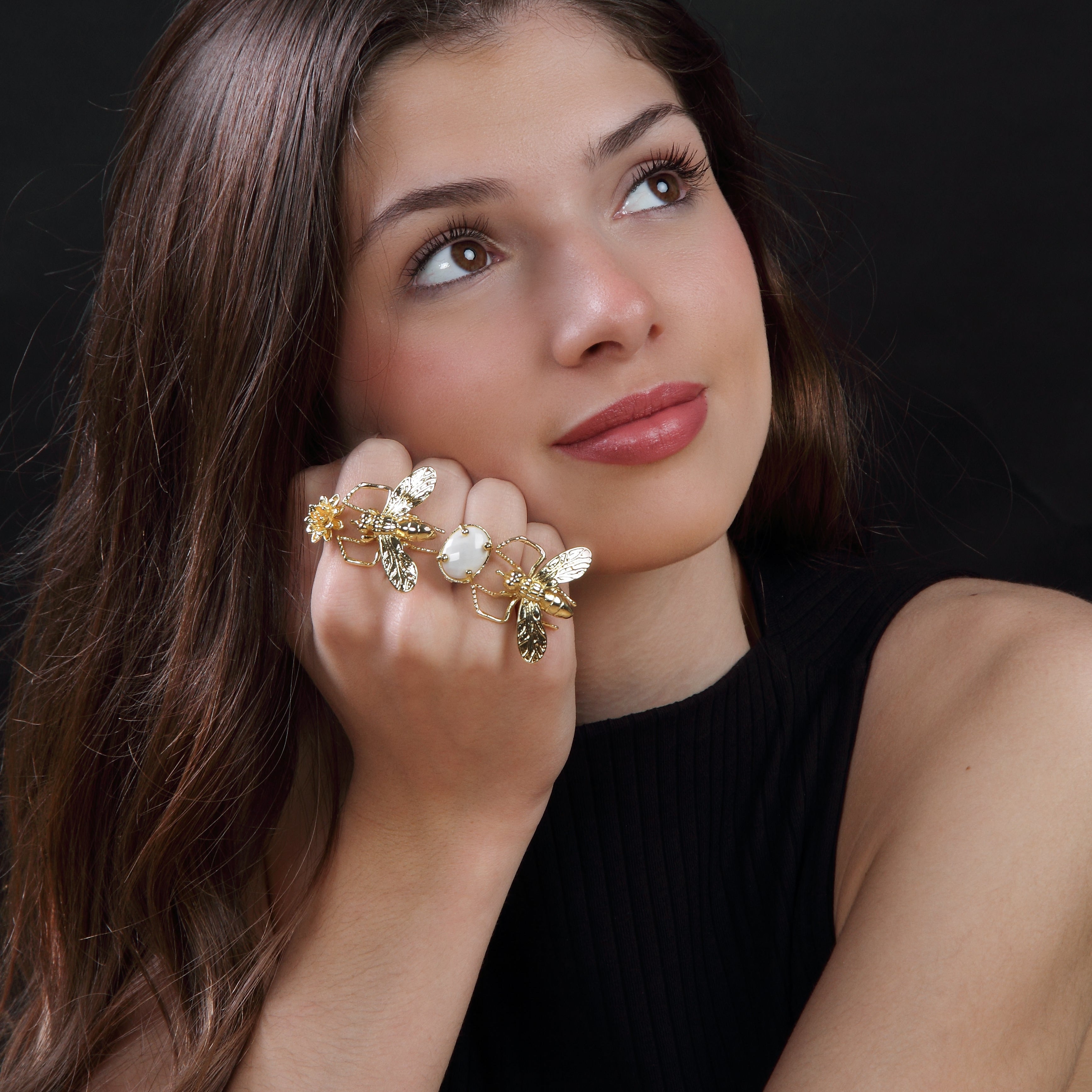 Anillo Honey & Mini Flor de latón bañado en oro - Vista 5 - Shabama