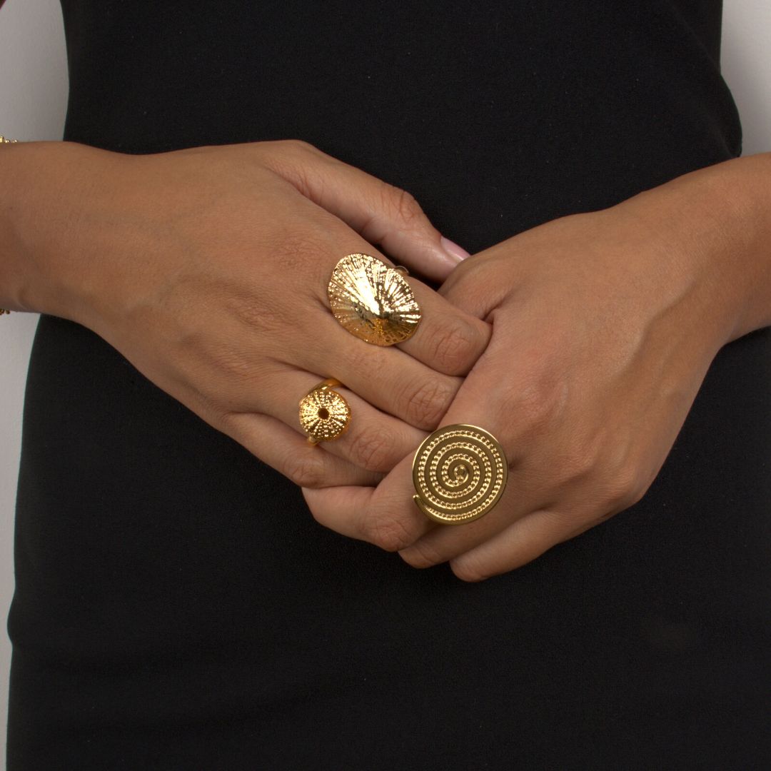 Anillo Mini Trenc erizo dorado (ajustable)