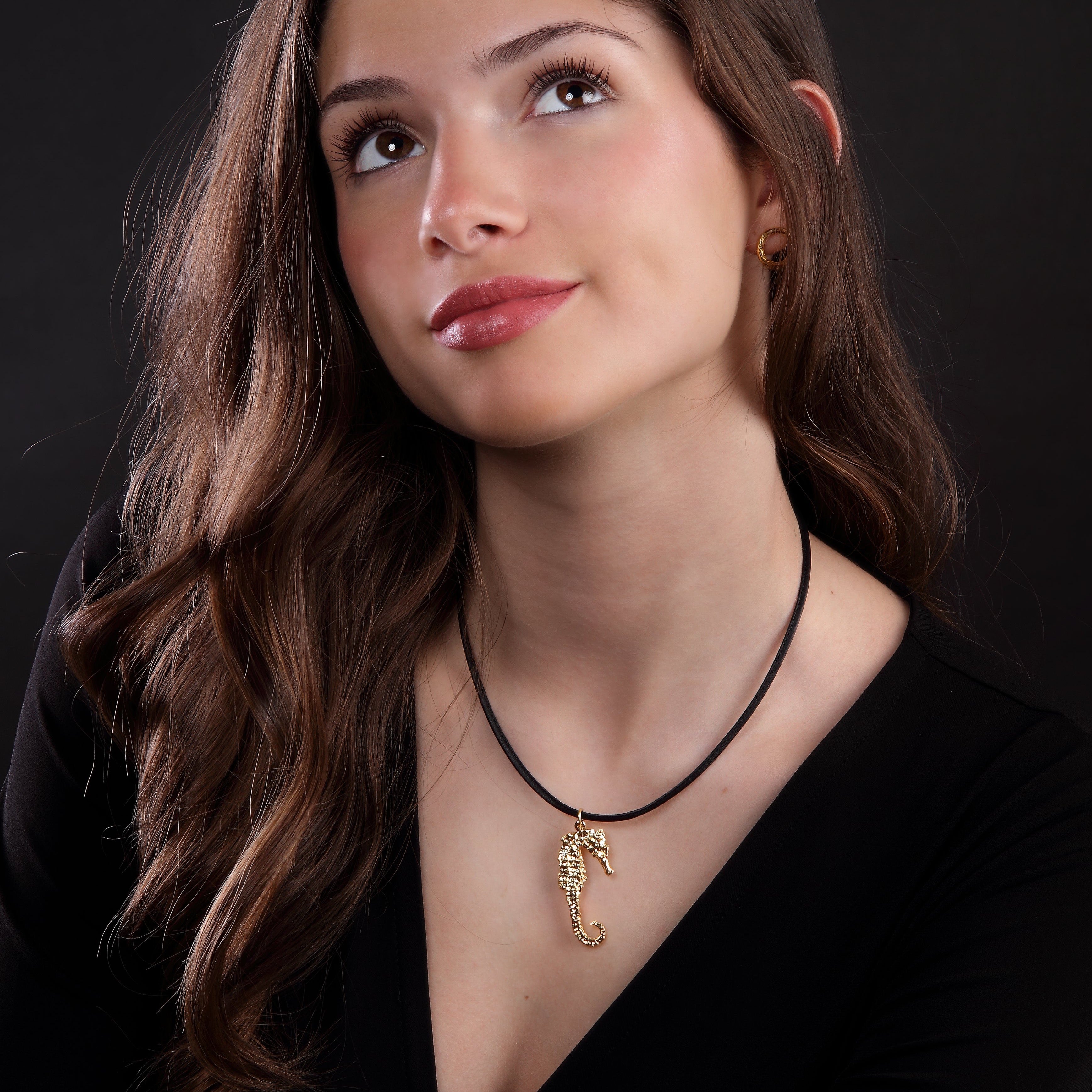 Blava Luxe leather collar