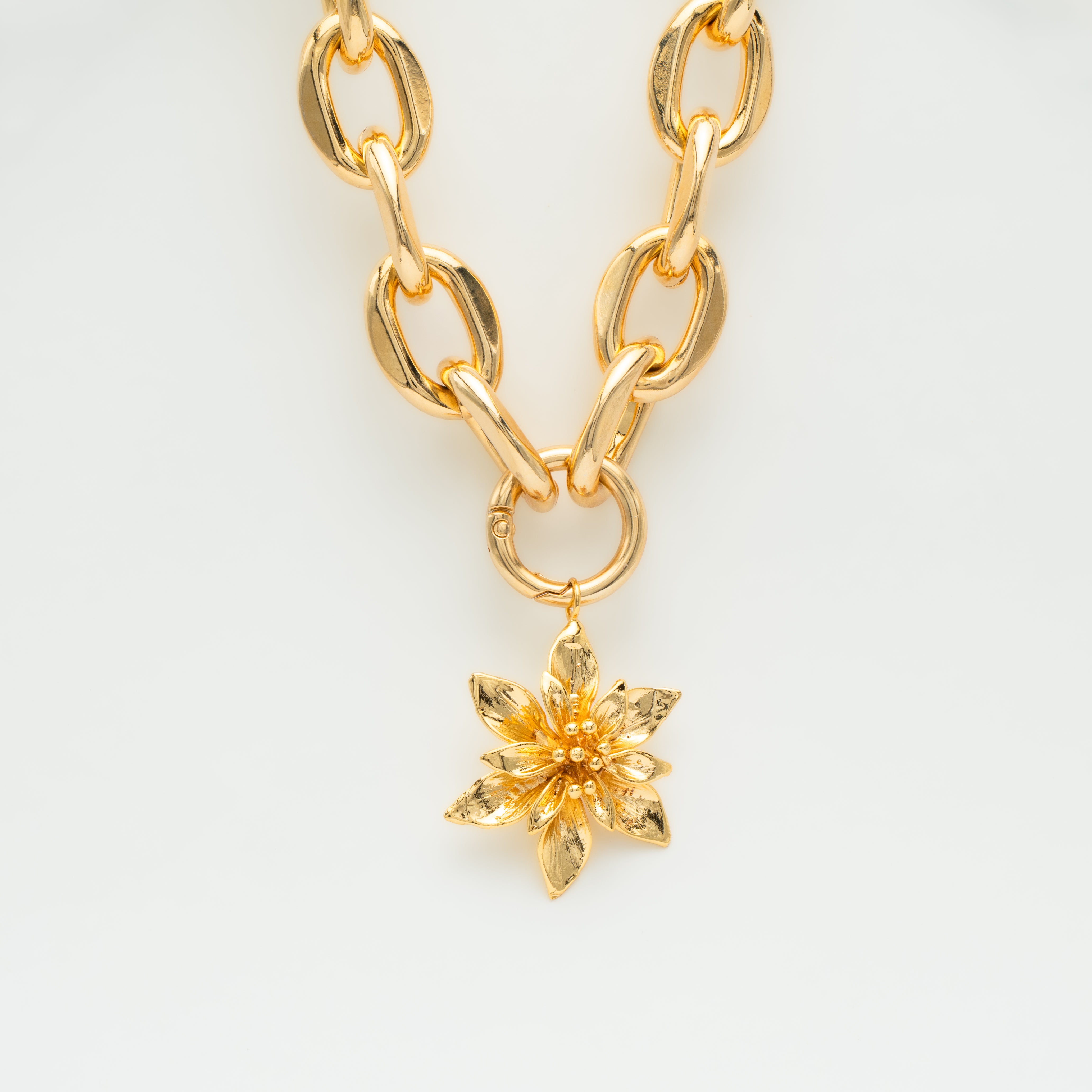 Collar cadena eslabones con Flor Exótica