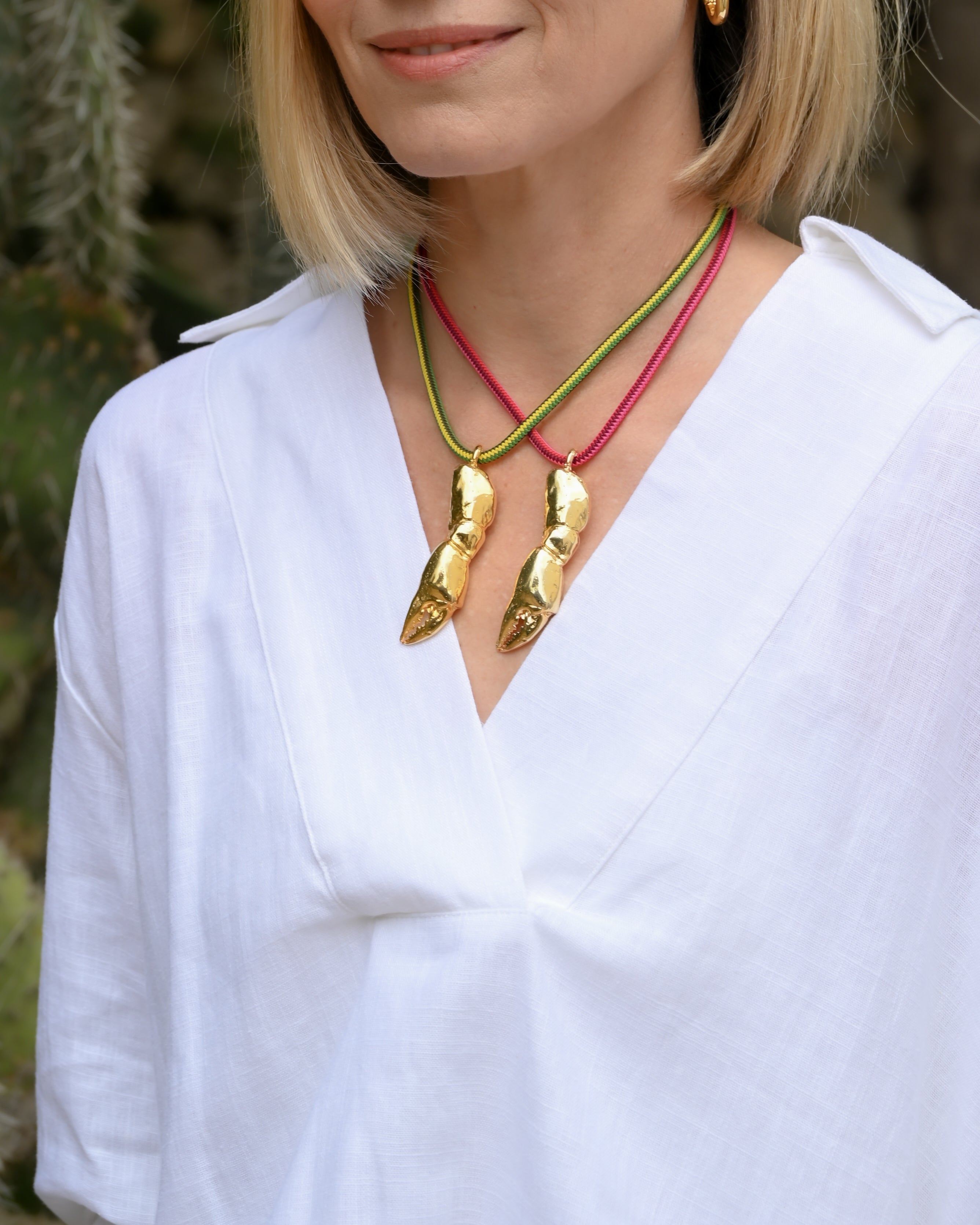 COLLAR ELASTICO FLUOR PATA DE CANGREJO - Detalle - Joyeria banada en oro Shabama