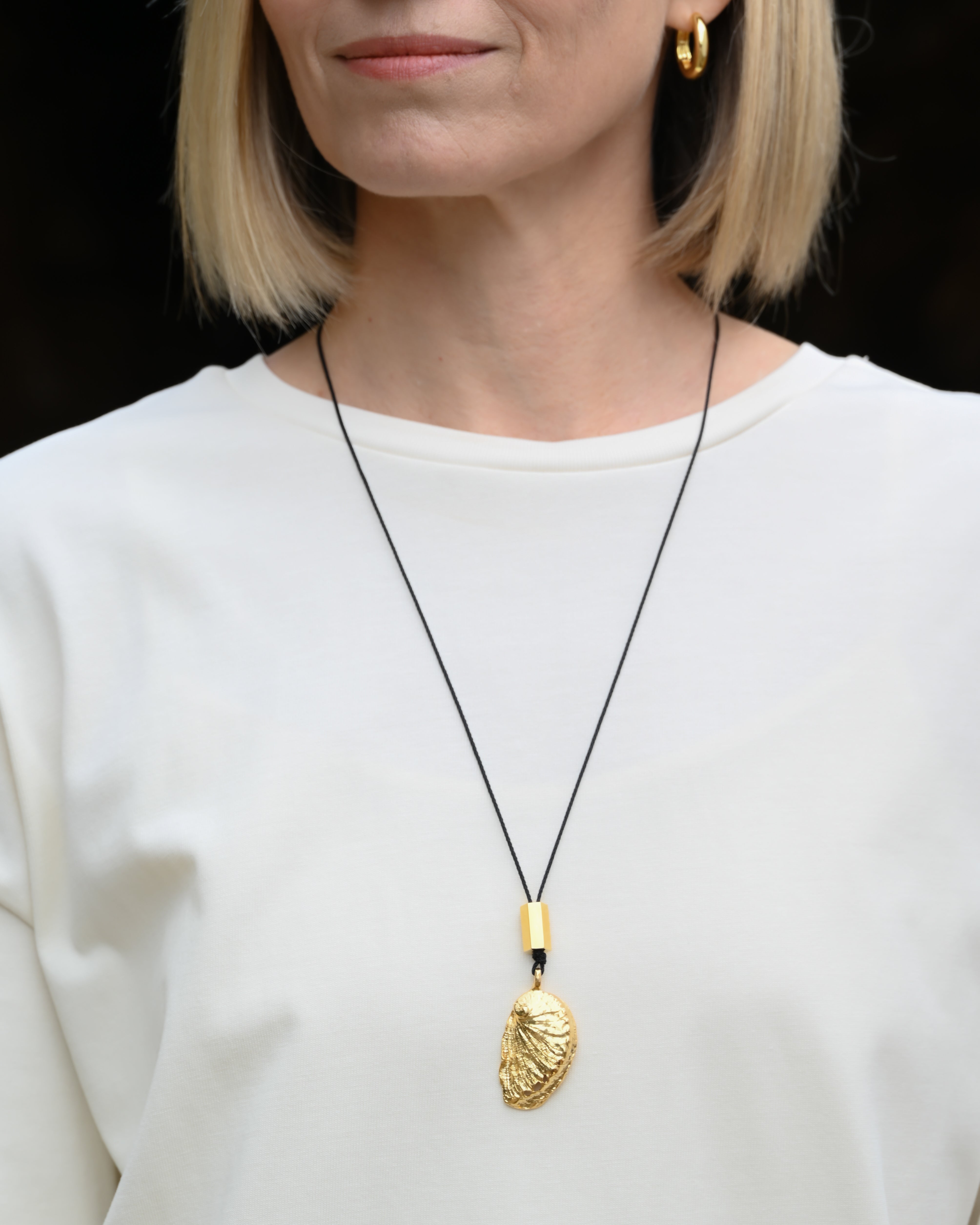 COLLAR NYLON OREJA DE MAR GOLDY - Vista principal - Shabama joyeria artesanal Mallorca