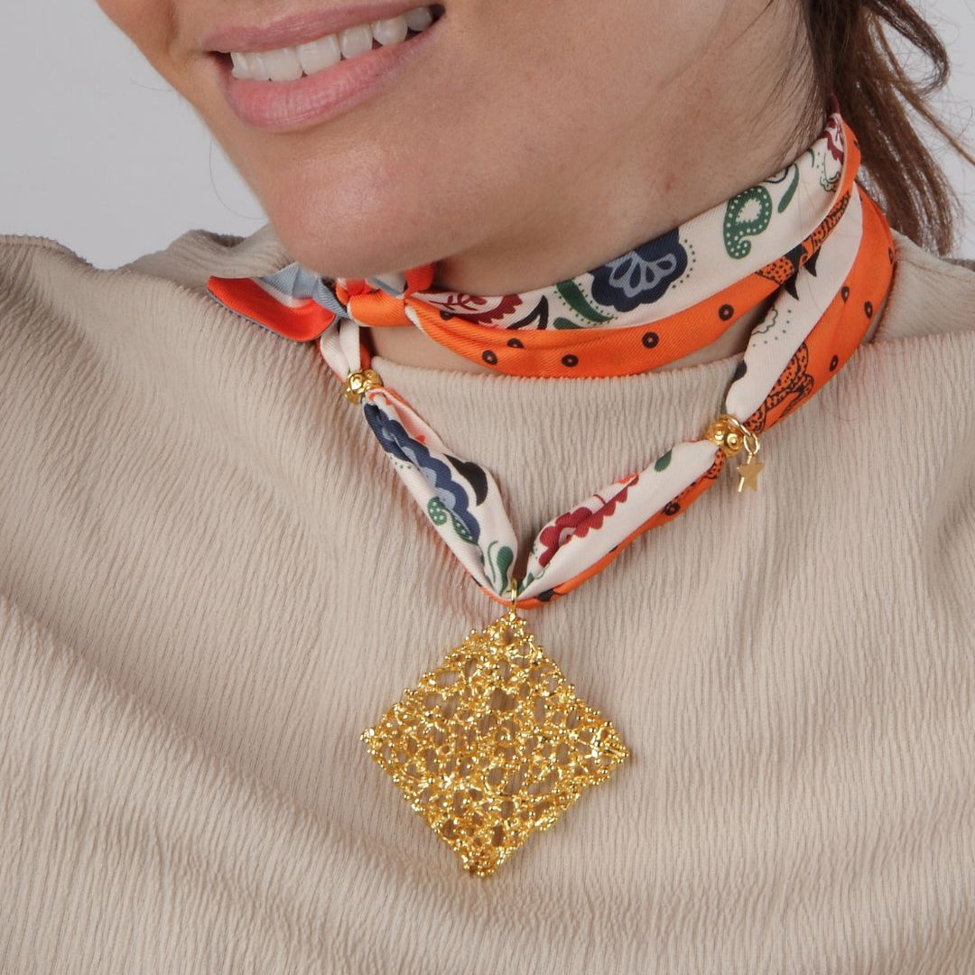 COLLAR PAÑUELO SEDA ALGAR