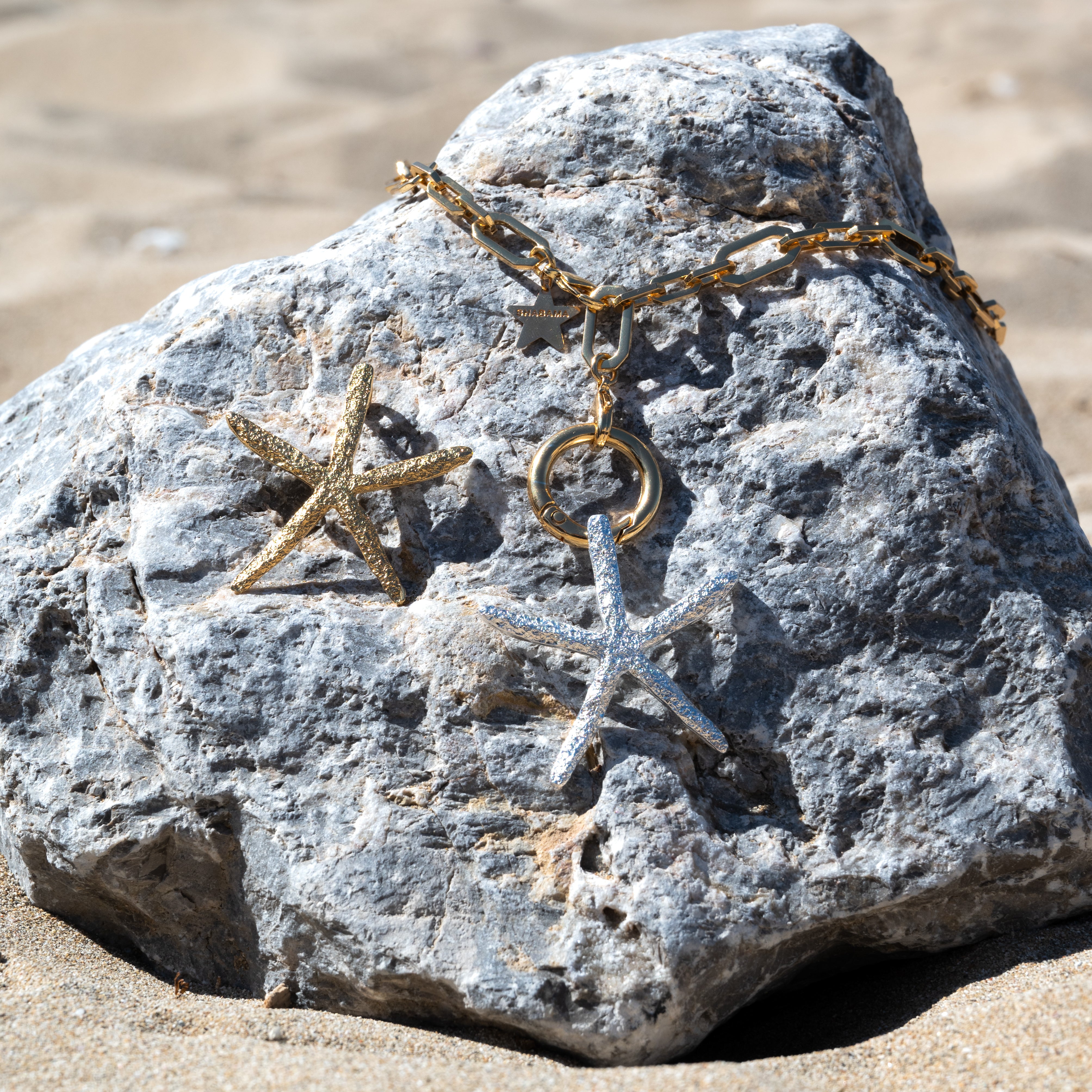 Chain necklace with medium star