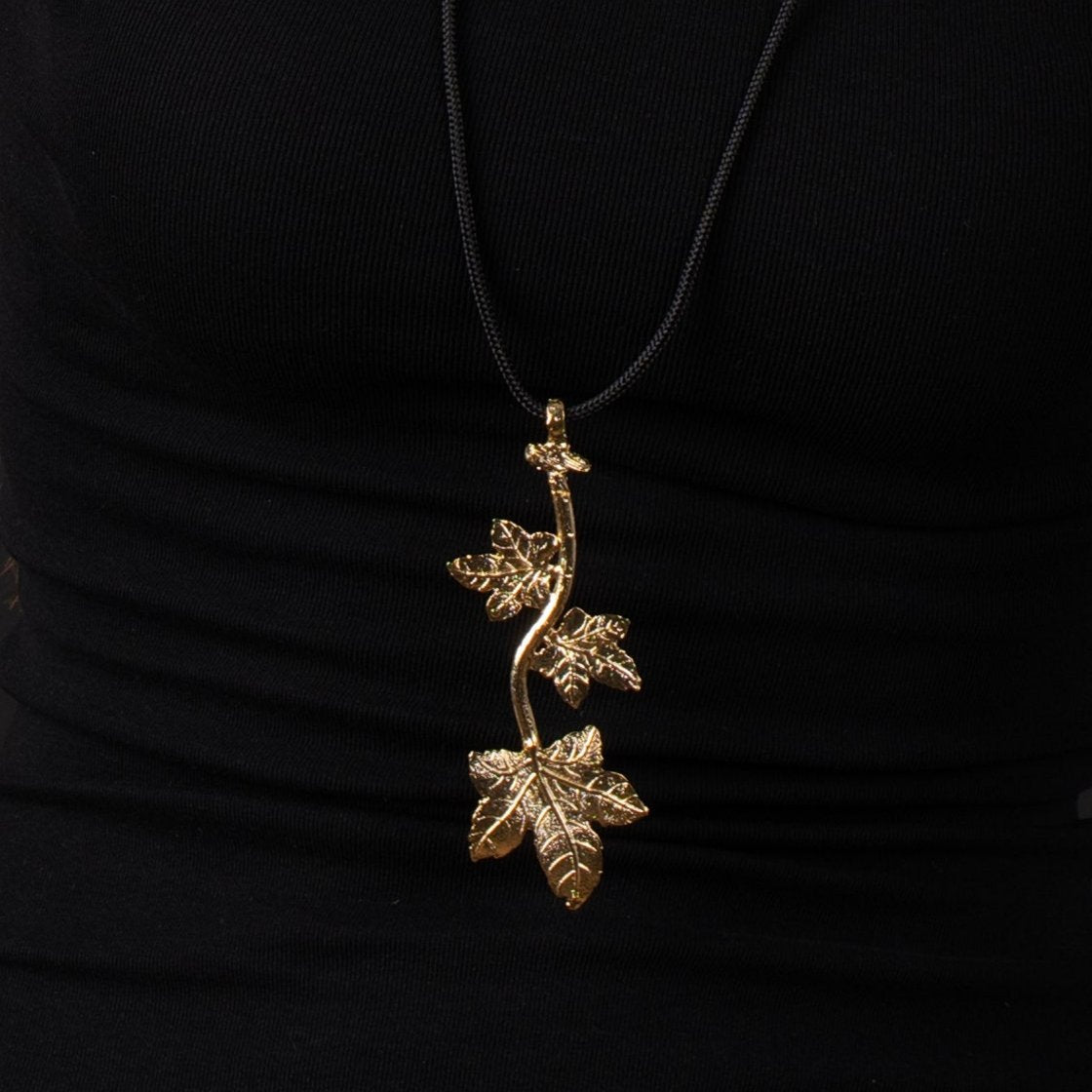 Collar Arce Branch Cool