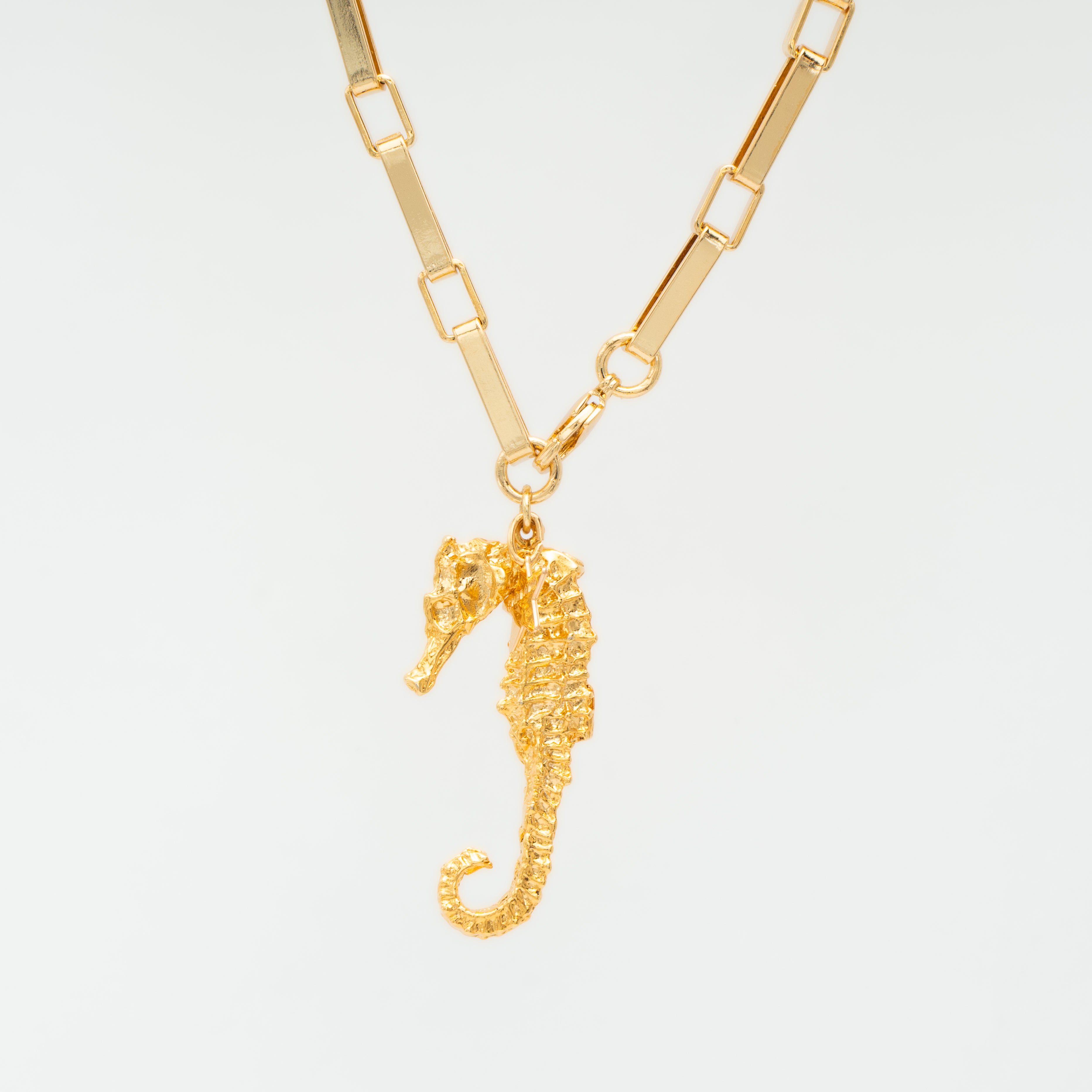 Collar Caballito de Mar Cadena Luxe