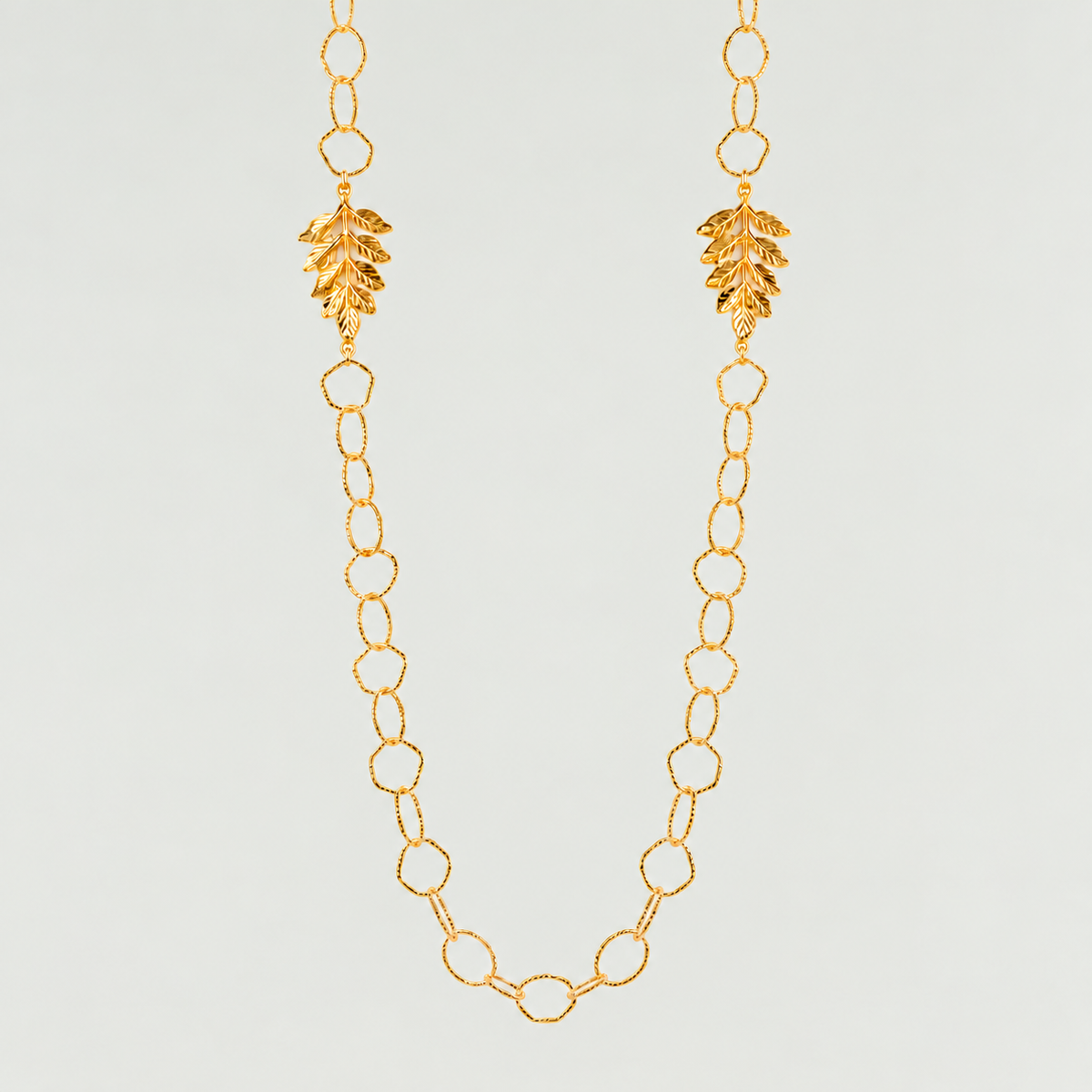 Collar Dancing Hojas Dorado bañado en oro