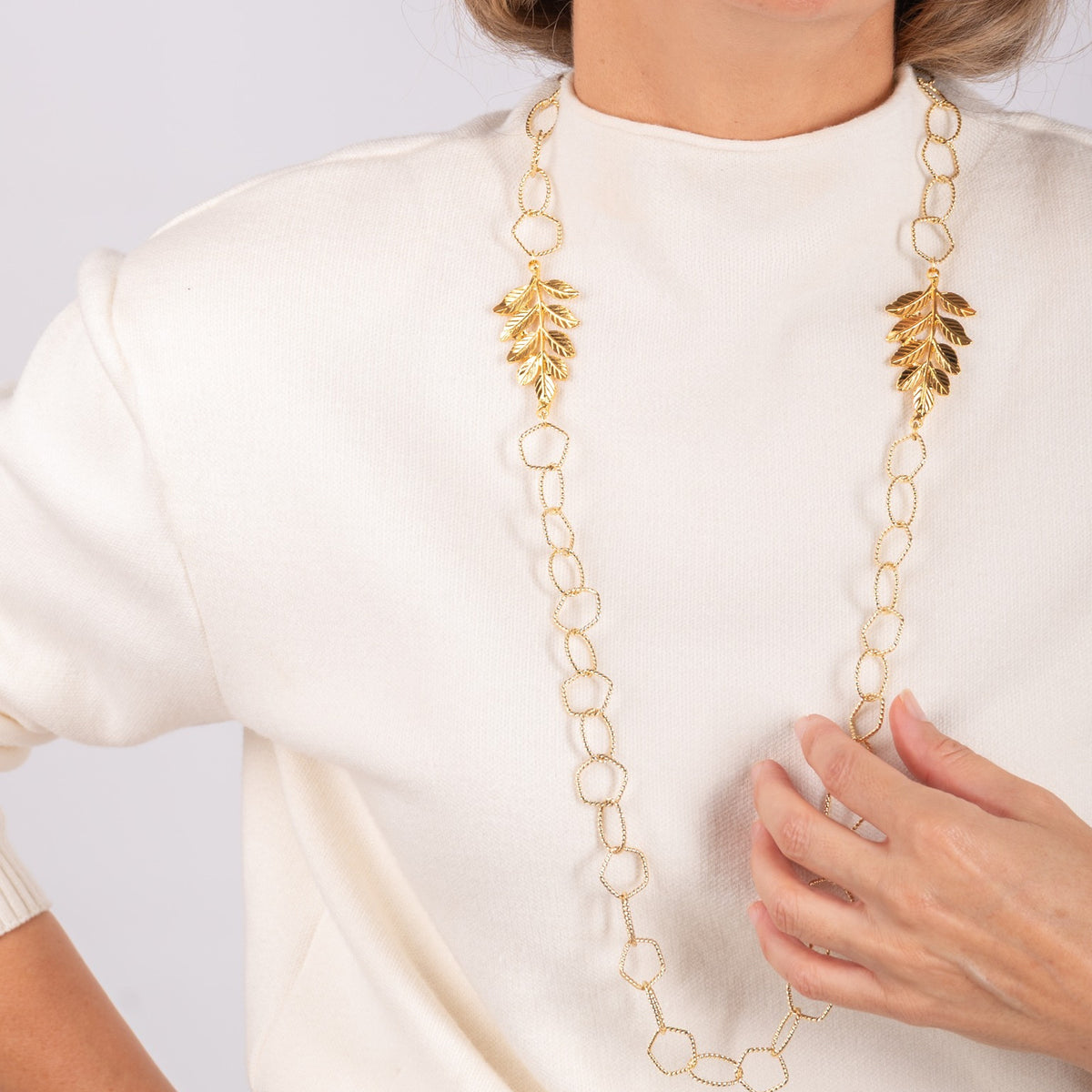 Collar Dancing Hojas Dorado bañado en oro