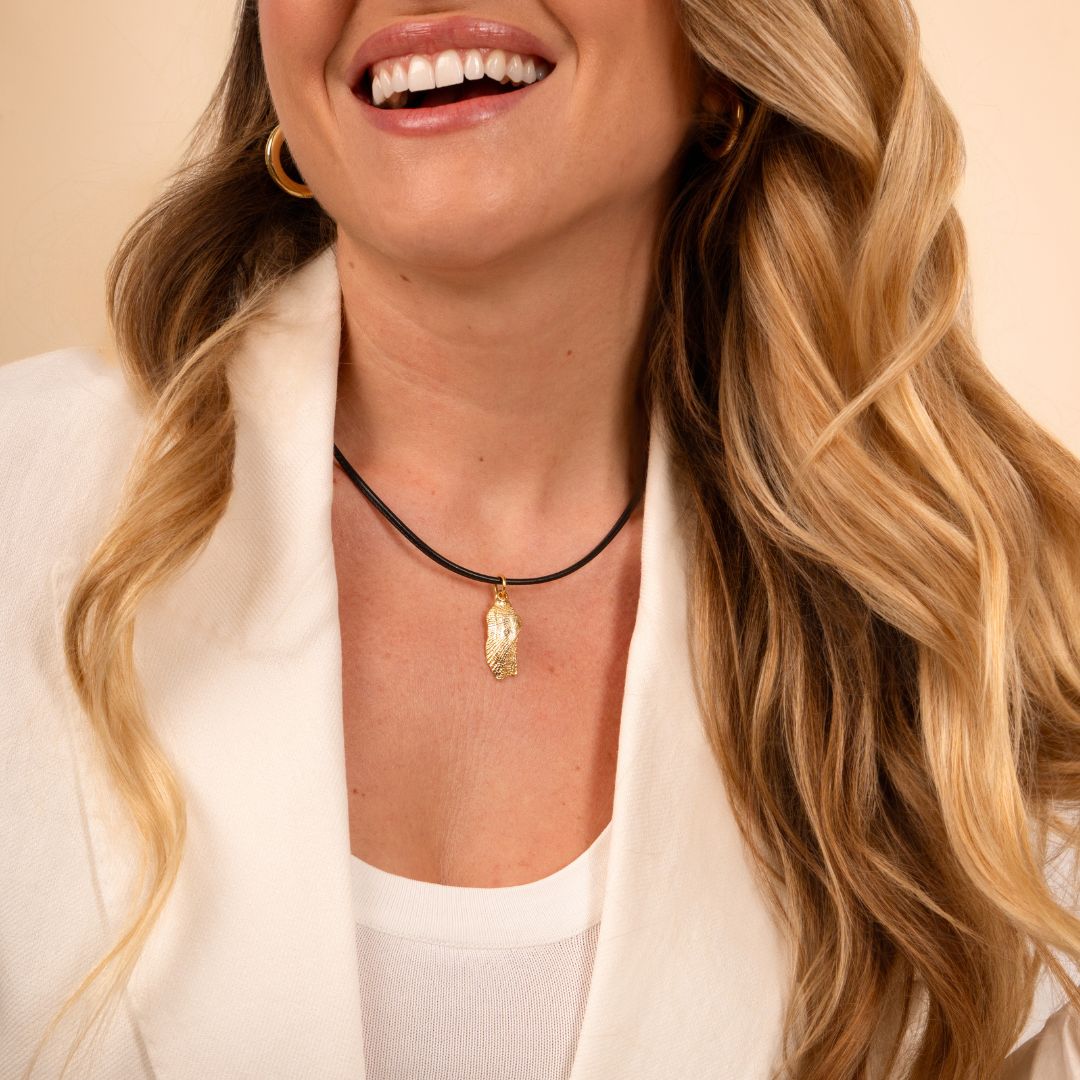 Collar cuero con lapa mini