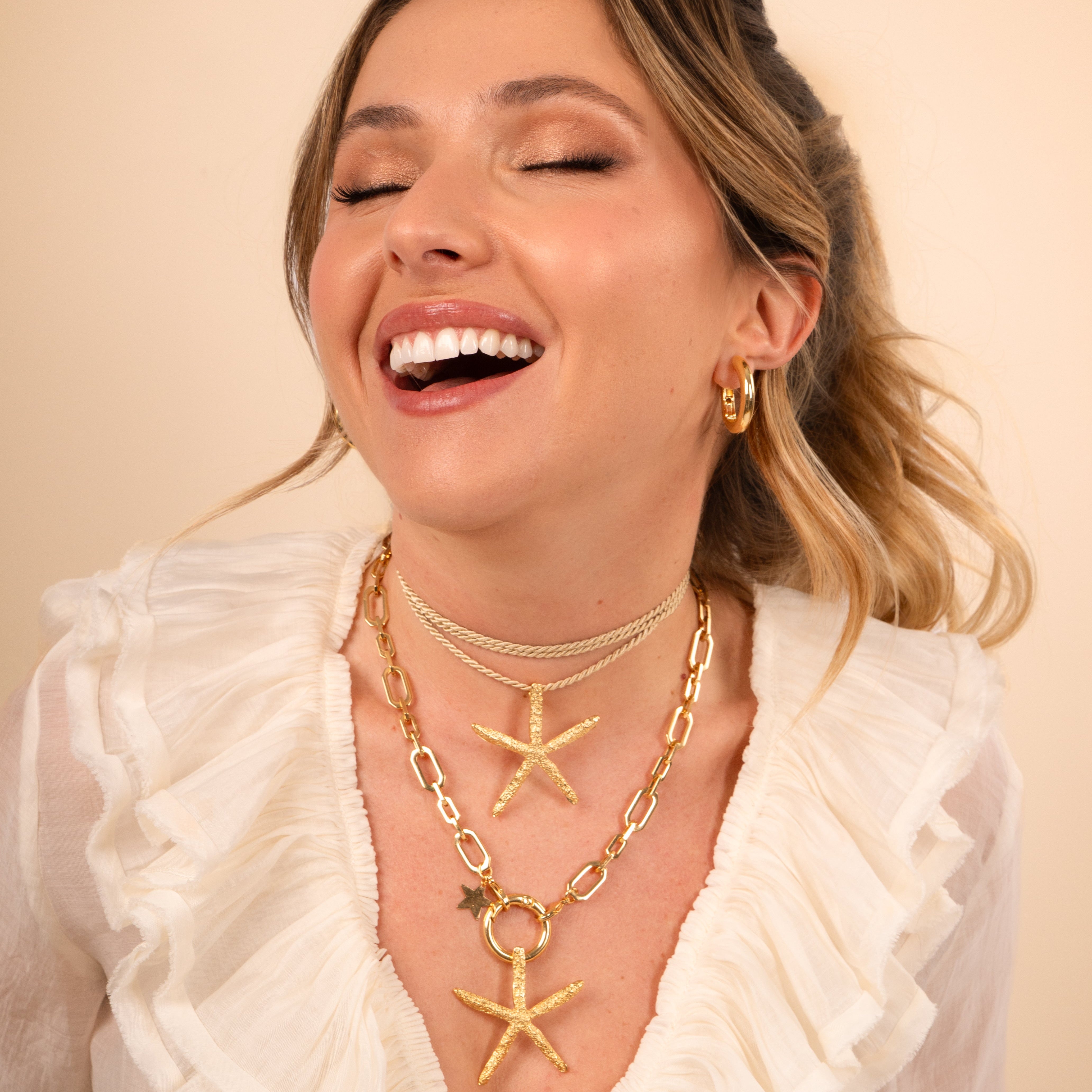 Silk cord with medium starfish