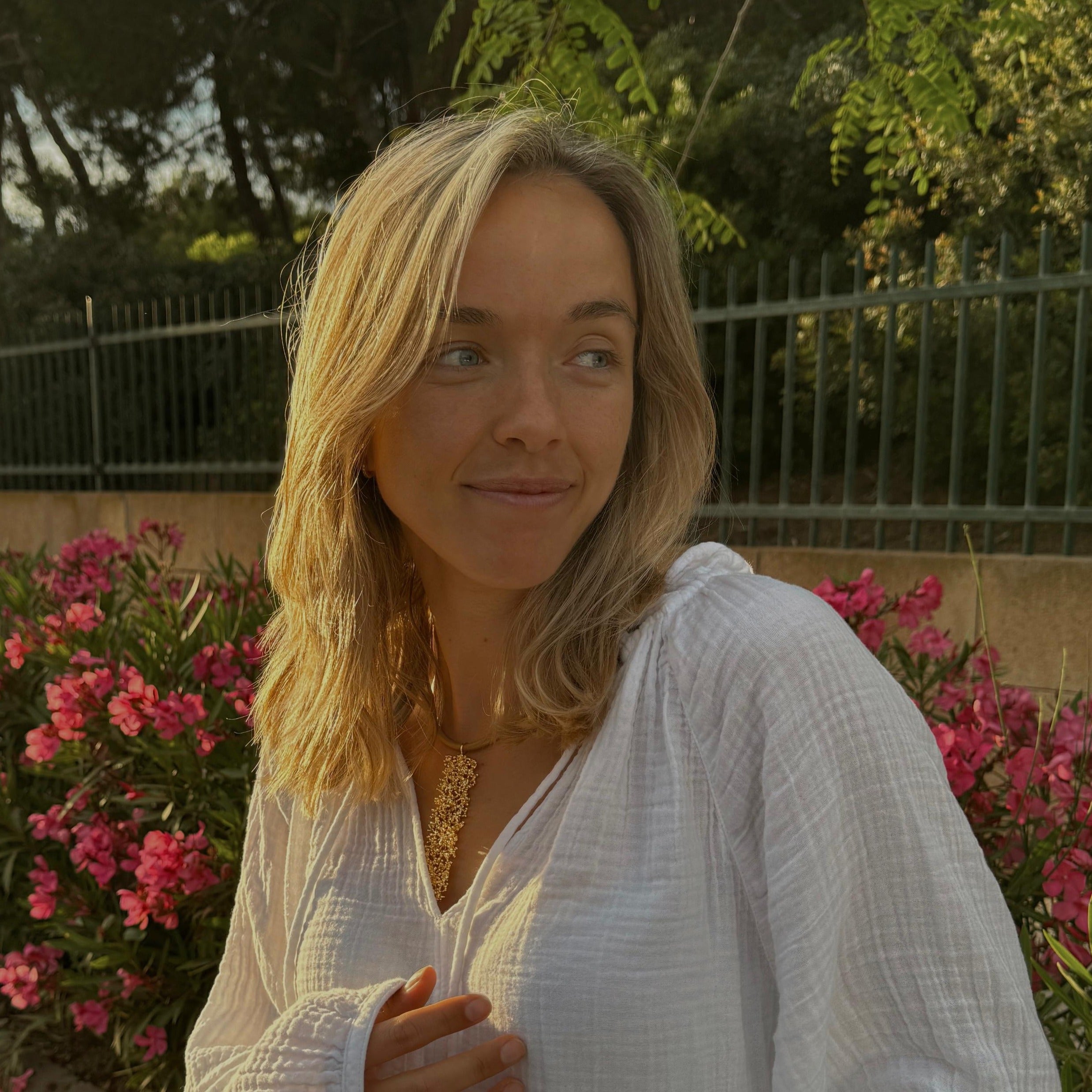 MURADA LUXE MAXI CORAL LEATHER NECKLACE