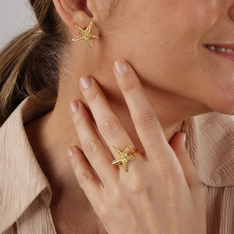 Anillo Estrella Blanca de estrella de latón bañado en oro (ajustable)