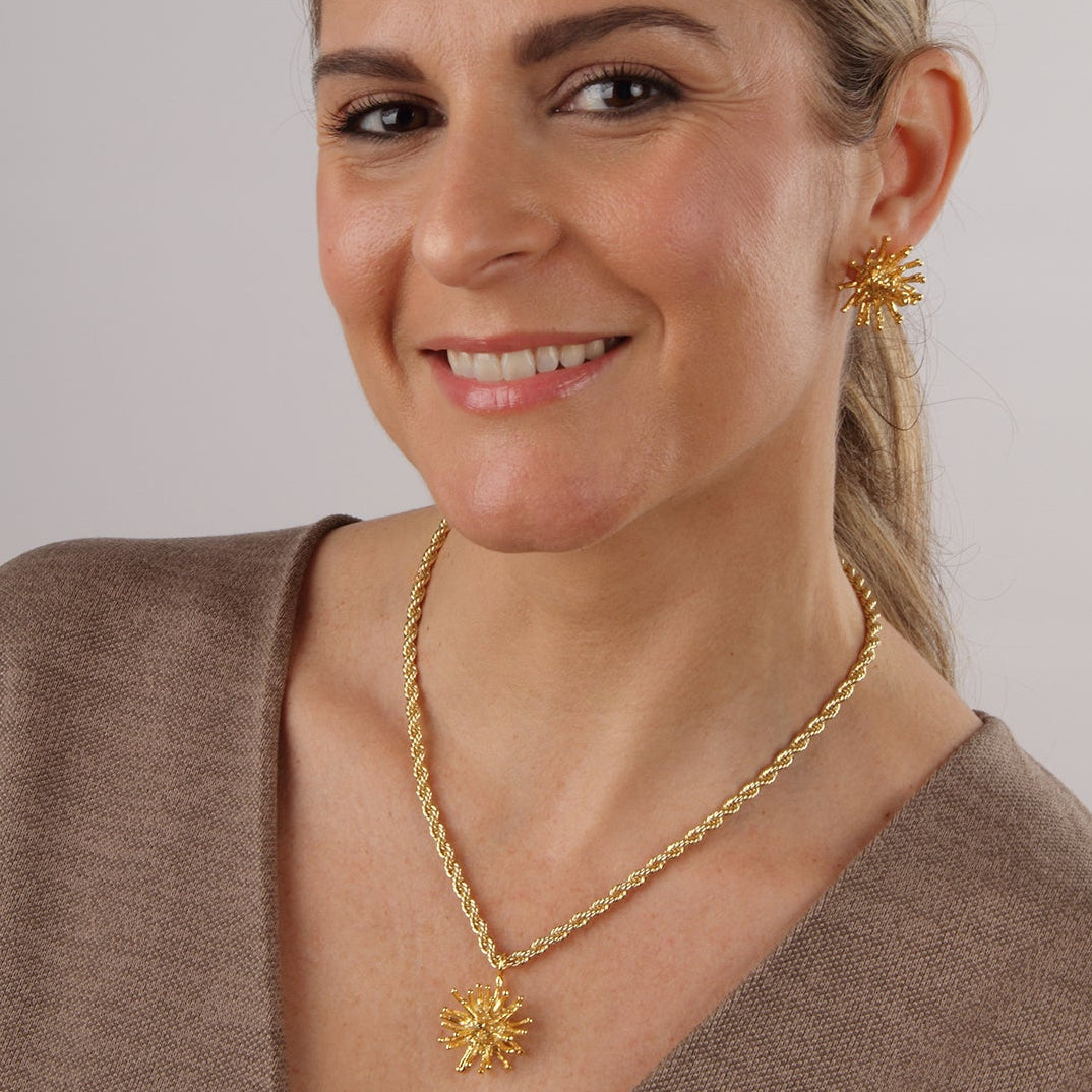 Mallorcan cord necklace with coral