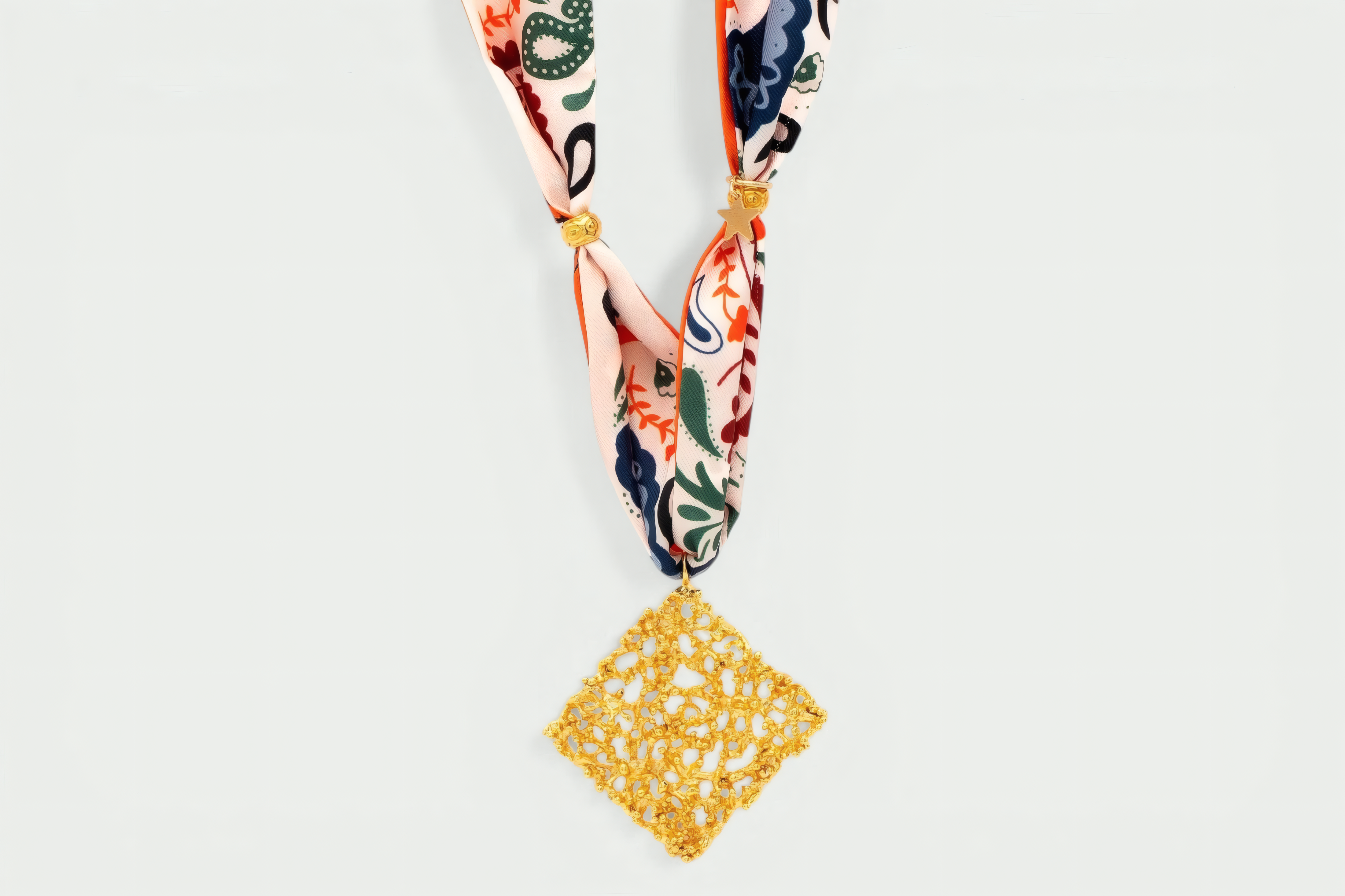 COLLAR PAÑUELO SEDA ALGAR banado en oro - Shabama Palma joyeria Mallorca