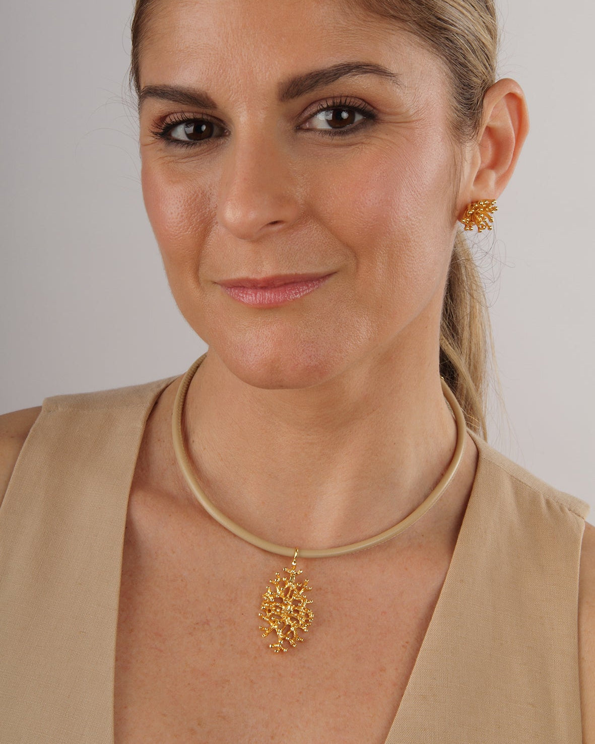 Collar cuero Deya Maxi Luxe