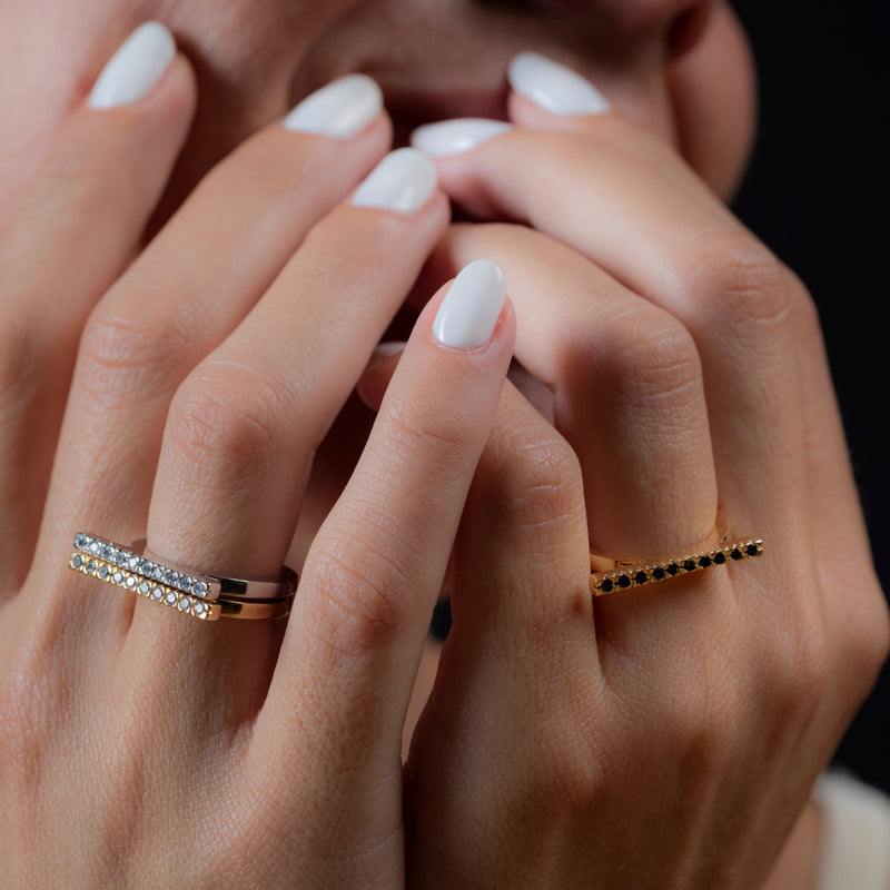 Manhattan Silver, anillo con circonitas blancas.