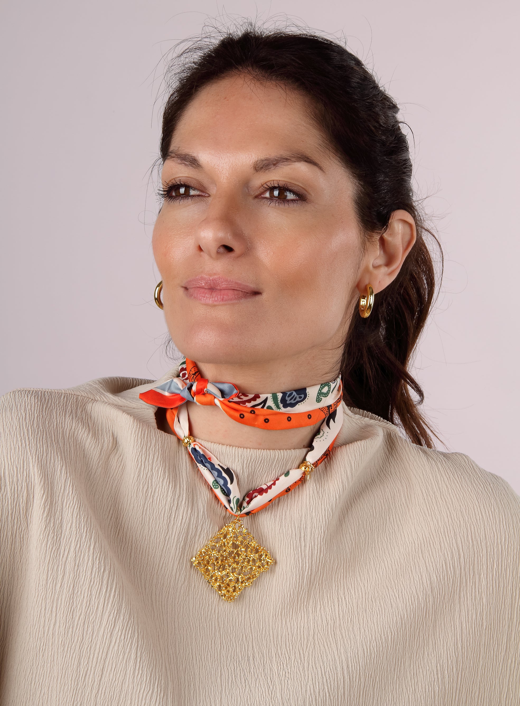 COLLAR PAÑUELO SEDA ALGAR