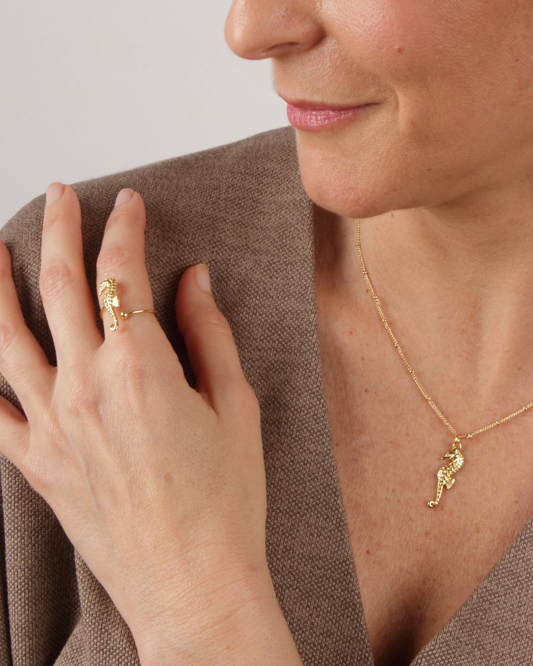 Halskette mit Kette süßes Seepferdchen