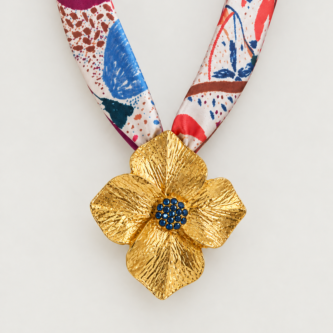 Collar Pañuelo Flor Almendro
