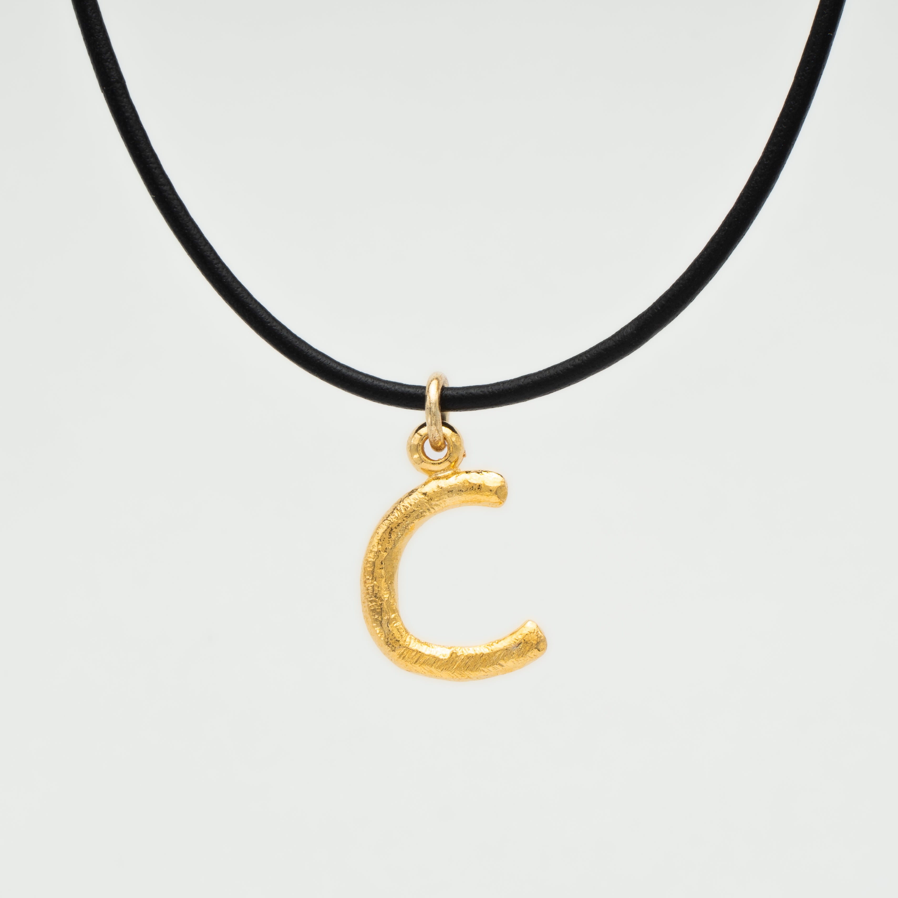 Collar cuero Iniciales Letteric