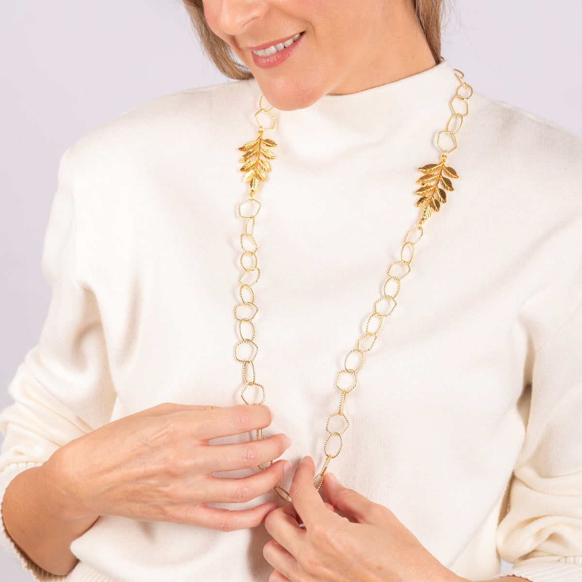Collar Dancing Hojas Dorado bañado en oro