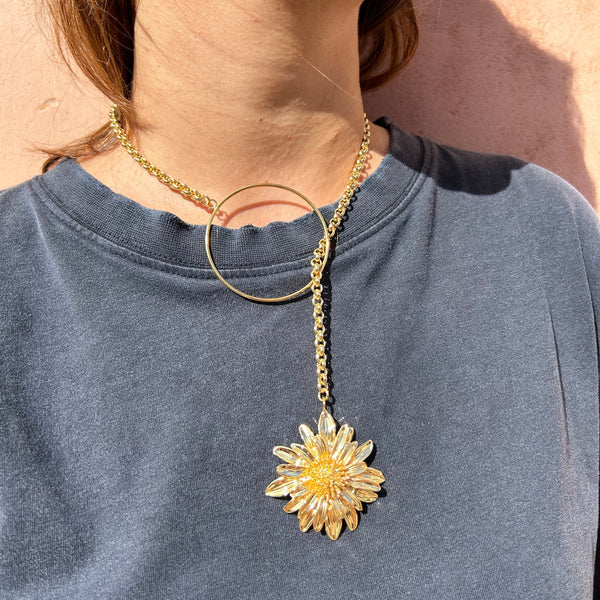 Collar Sunflower Top Round