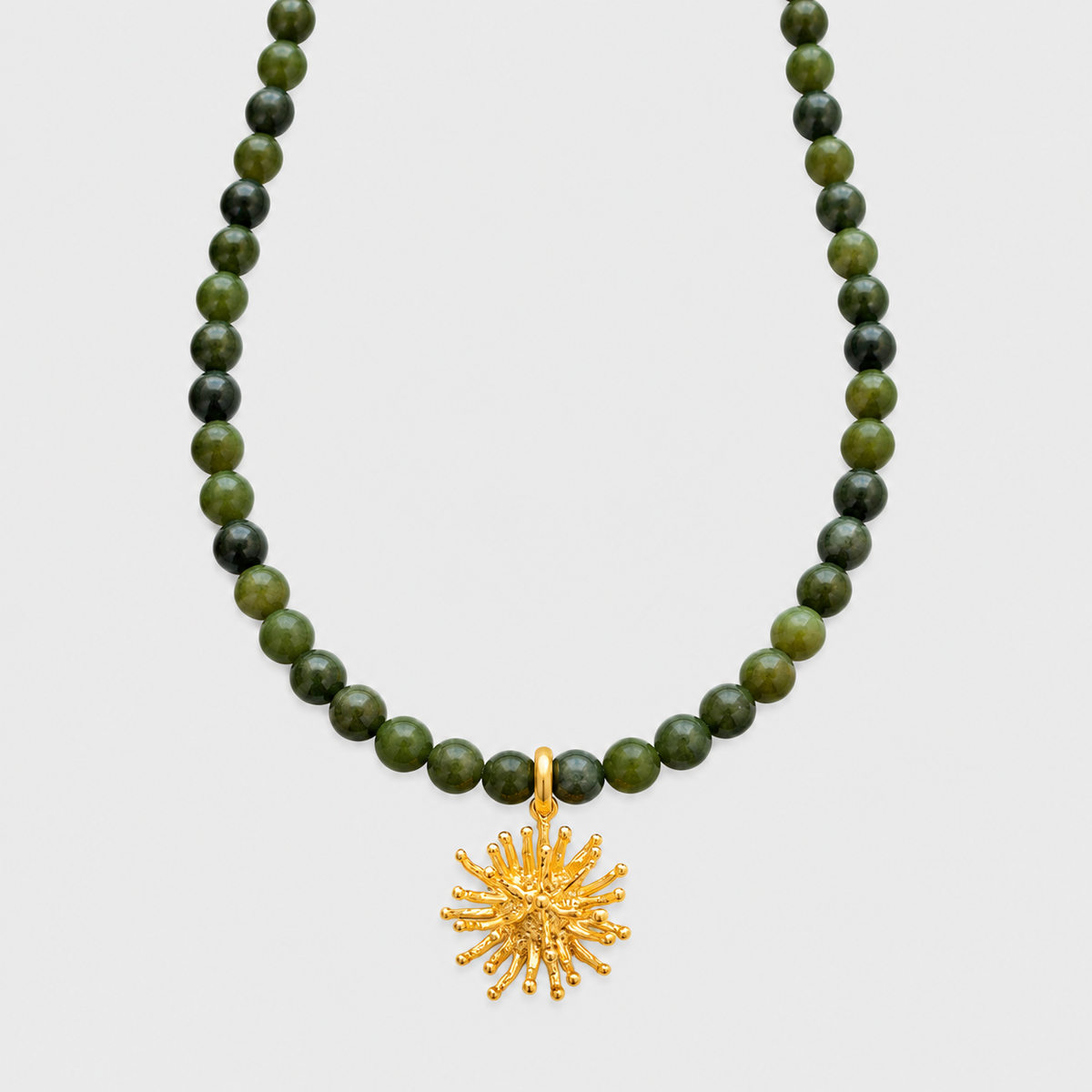 Collar piedras naturales coral Deyá Verde Oscuro