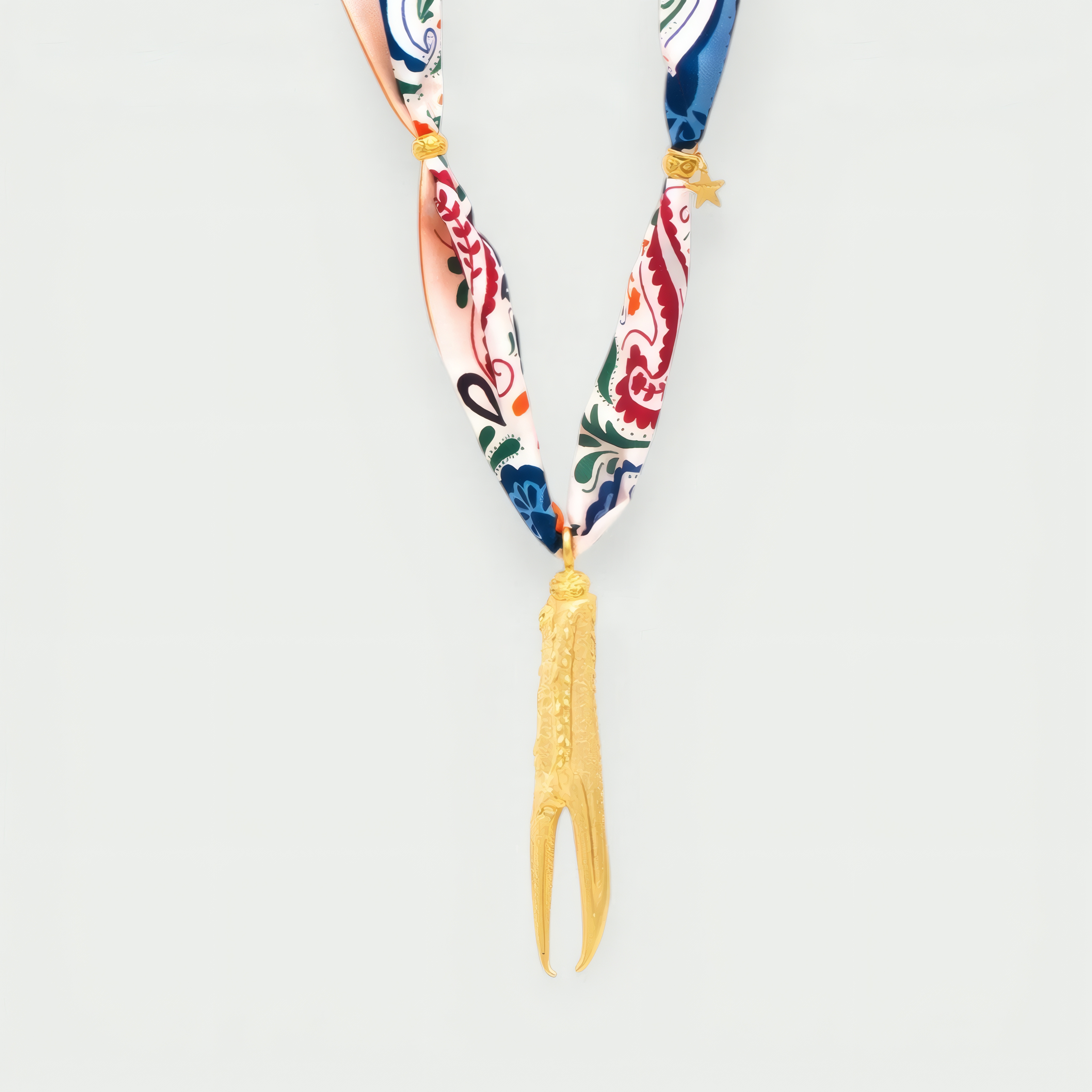 COLLAR PAÑUELO SEDA PATA CIGALA banado en oro - Shabama Palma joyeria Mallorca