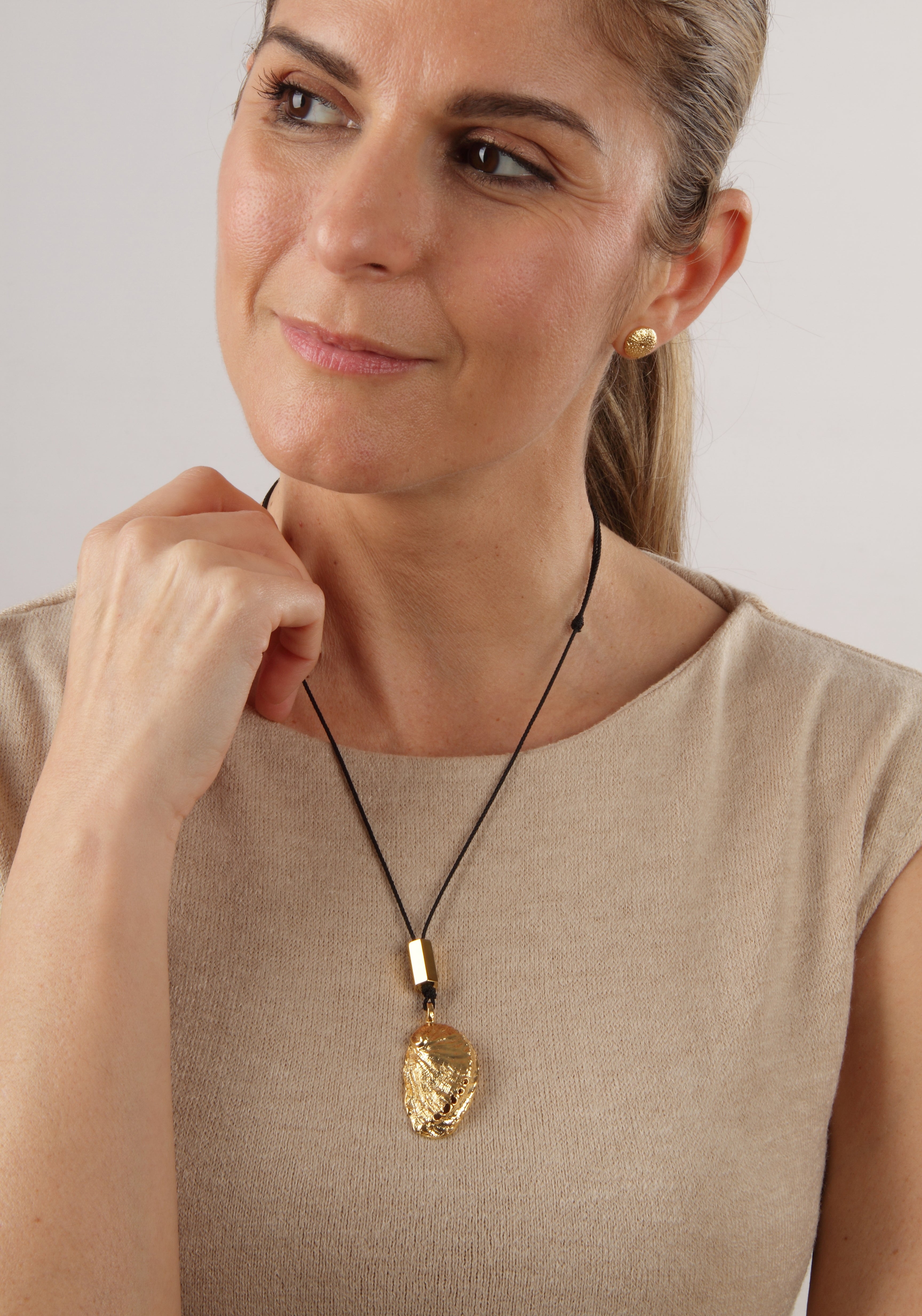 HALSBAND NYLON PERLMUTT GOLDY