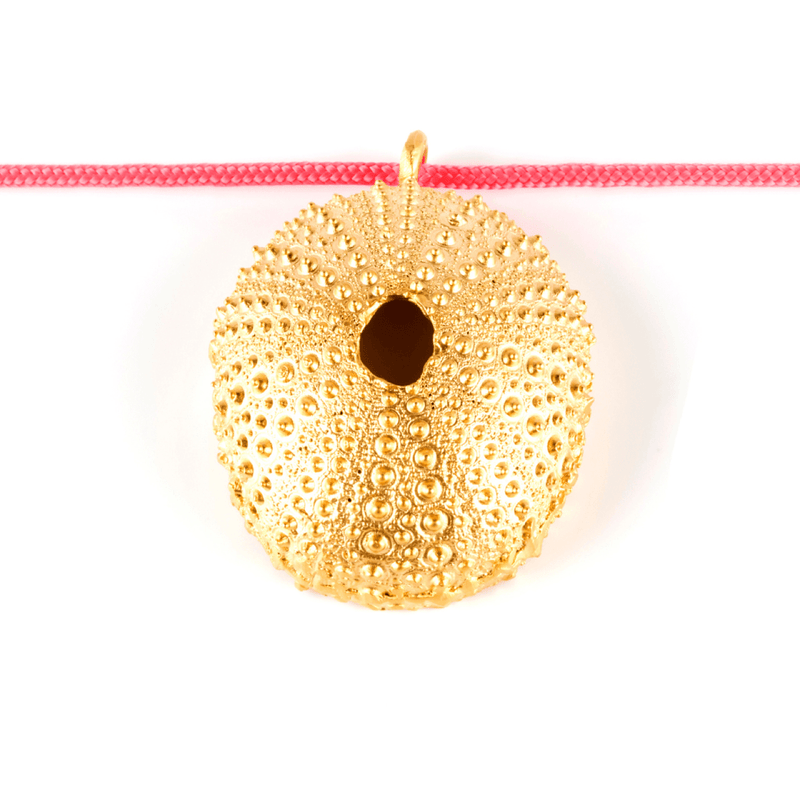 Trenc Cool, collar de nylon con erizo bañada en oro.