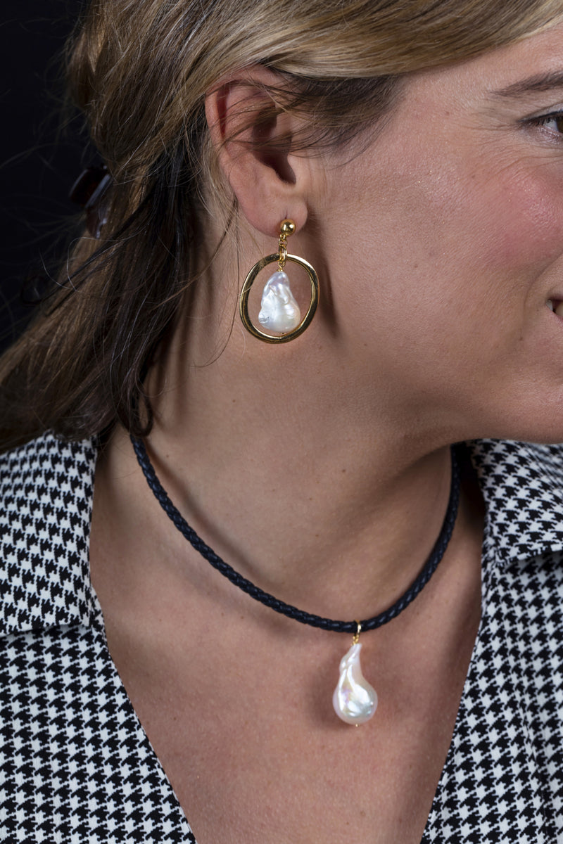 Balboa, pendientes de perlas.