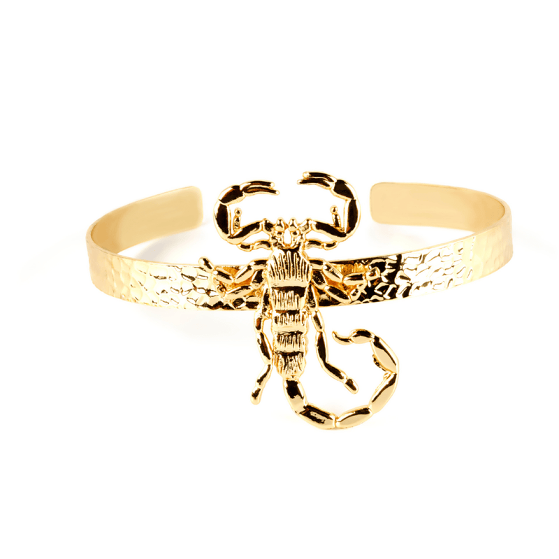 SÁHARA, brazalete de escorpión bañado en oro.